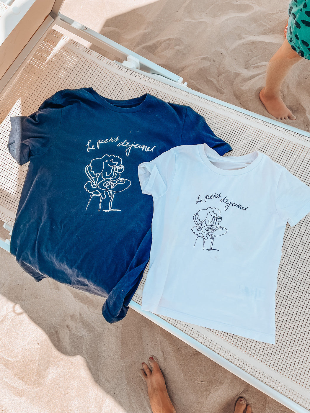 Le Petit Déjeuner grown up T-Shirt